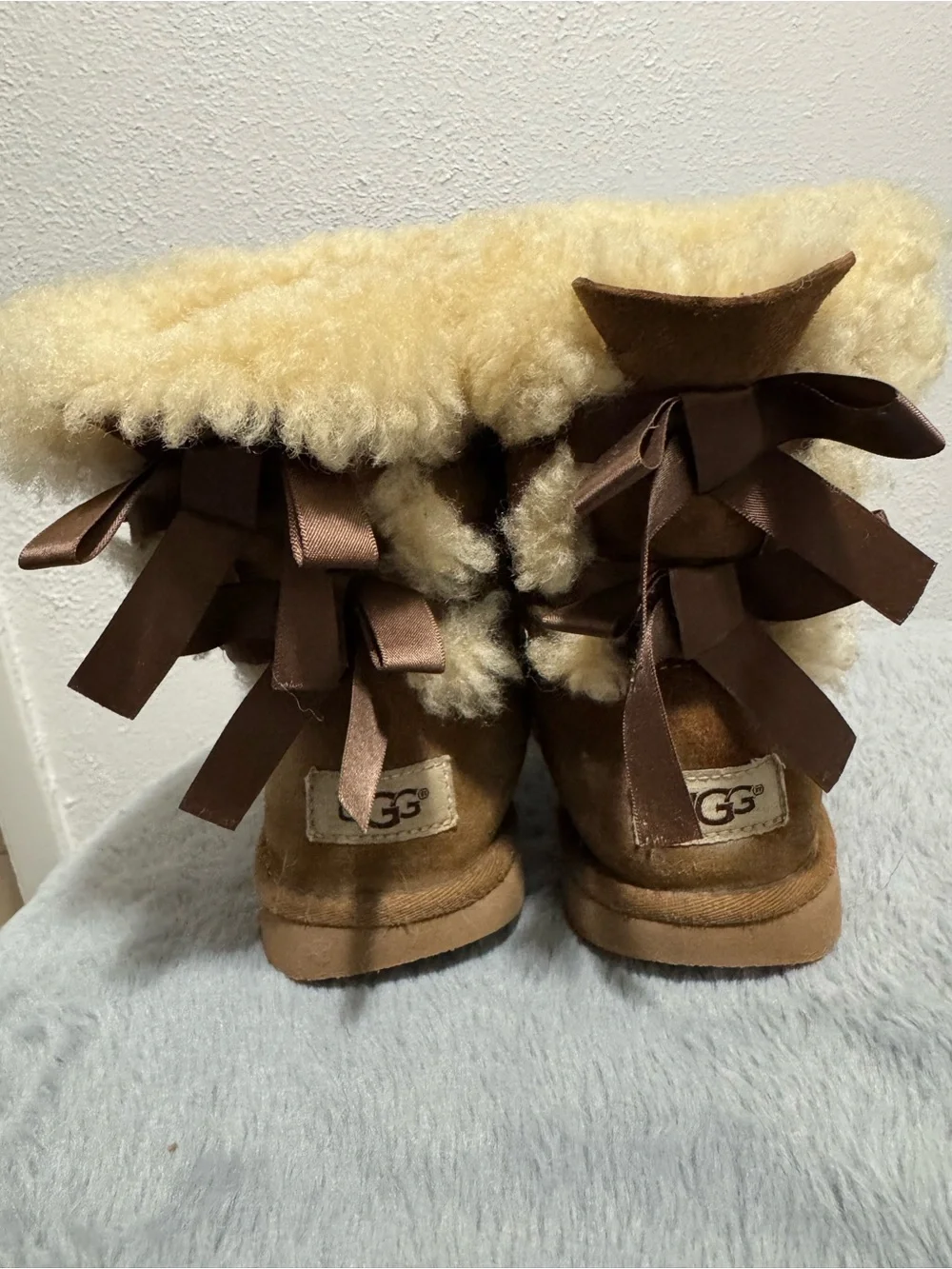 UGG classic kids